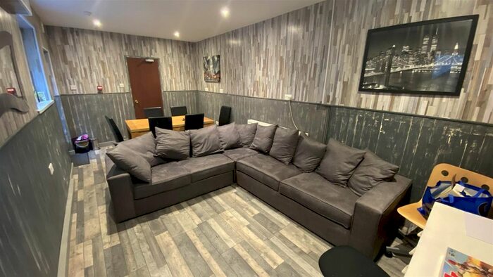 8 Bedroom Terraced House To Rent In King Edwards Road, Swansea, SA1