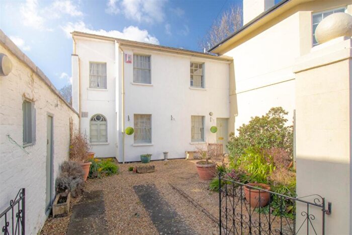 2 Bedroom Detached House To Rent In Priory Place, Cheltenham, GL52