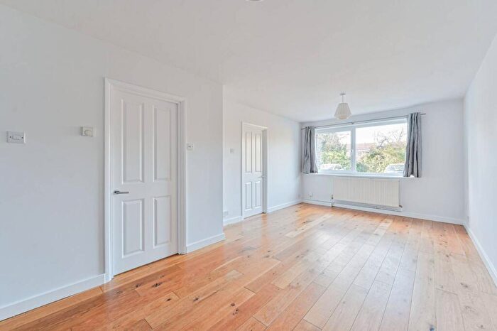 1 Bedroom Flat To Rent In Hayne Road, Beckenham, BR3