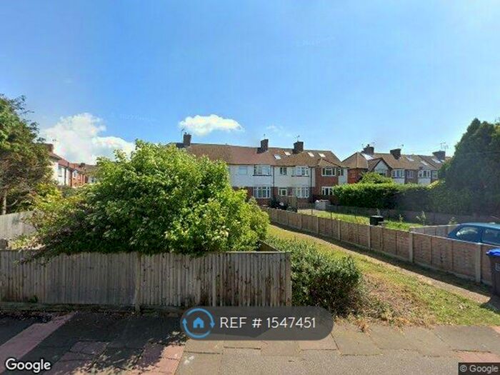 3 Bedroom Terraced House To Rent In Mansfield Road, Worthing, BN11