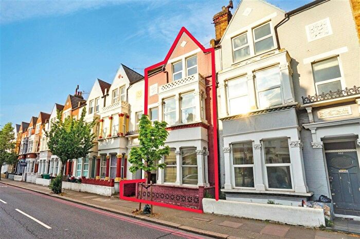 5 Bedroom Terraced House For Sale In Elspeth Road, London, SW11