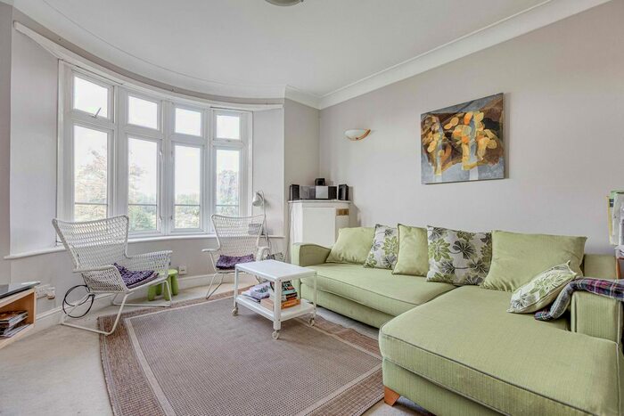 1 Bedroom Flat To Rent In Short Let - All Bills Included, Parkview Court, Fulham, SW6