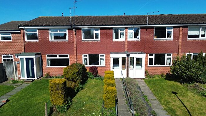 3 Bedroom Terraced House For Sale In Plumtree Court, Plumtree, Nottingham, NG12