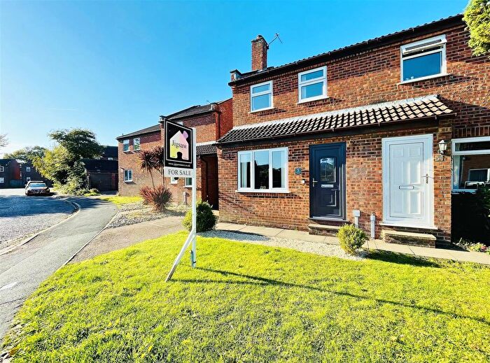 2 Bedroom Semi-detached House For Sale In Coupland Road, Selby, YO8