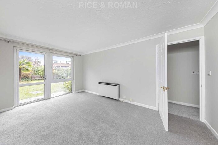 1 Bedroom Retirement Property To Rent In Springfield Meadow, Weybridge, KT13