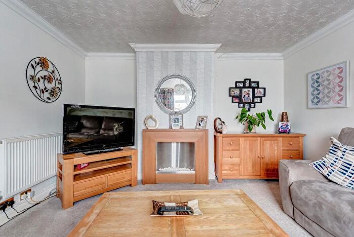 3 Bedroom Terraced House For Sale In Colley Crescent, Sheffield, S5