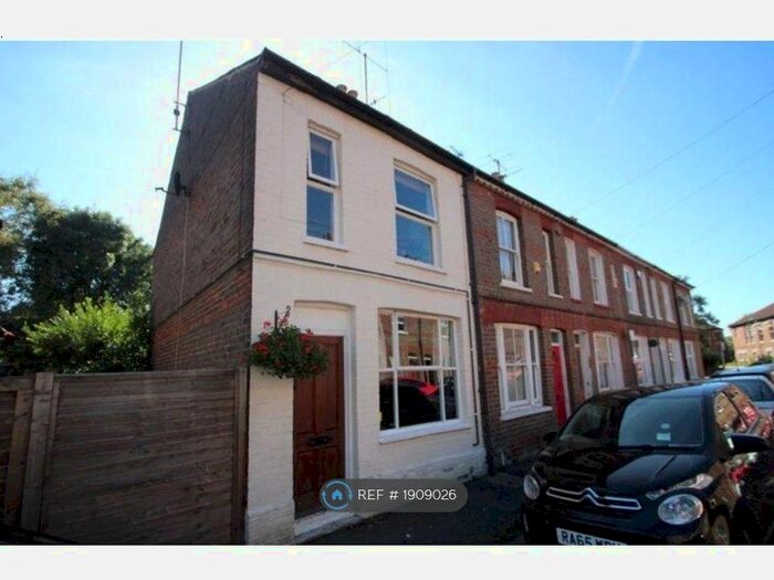 2 Bedroom End Of Terrace House To Rent In Shaftesbury Street, High Wycombe, HP11