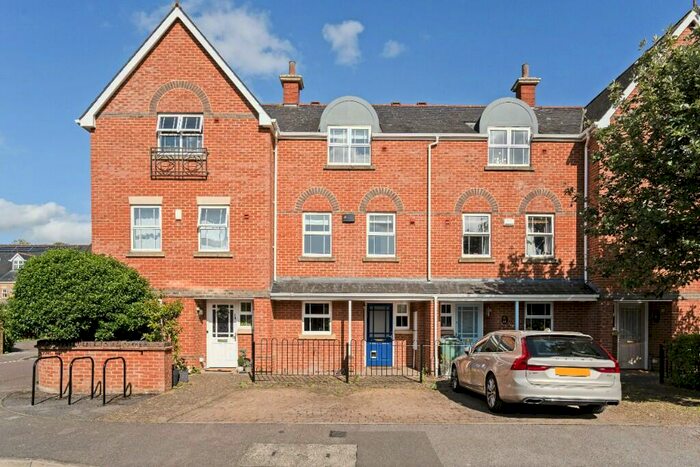 4 Bedroom Terraced House To Rent In Navigation Way, Oxford, Oxfordshire, OX2