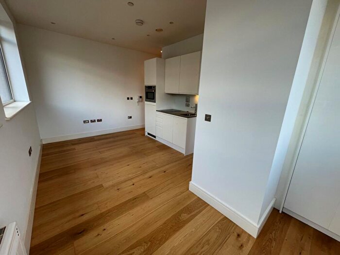 1 Bedroom Flat To Rent In The Landmark, Luton, LU1