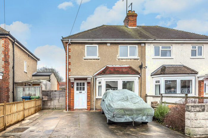 3 Bedroom Semi-Detached House To Rent In Cranmer Road, East Oxford, OX4