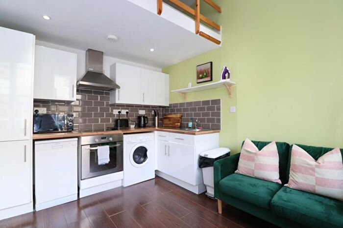 Studio To Rent In The Guildhall Tavern (), Guildhall Place, Cardiff, CF10