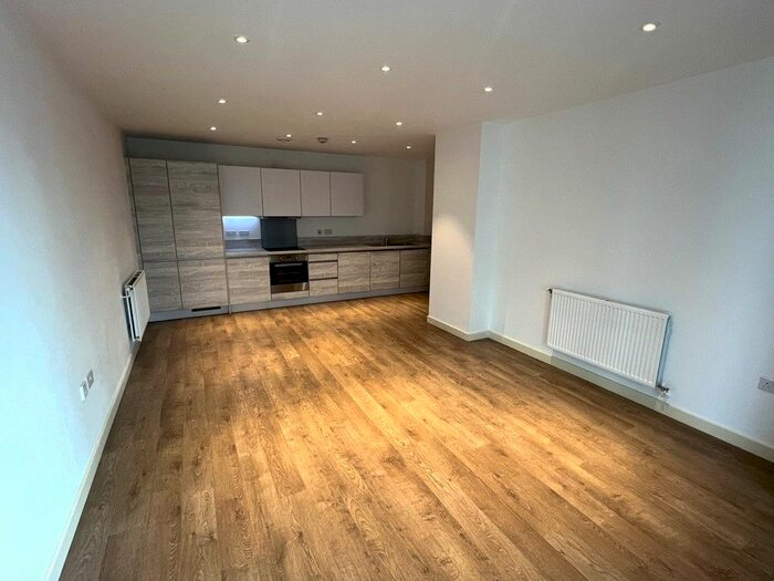 2 Bedroom Flat To Rent In Westgate House, Ealing Road, Brentford, TW8