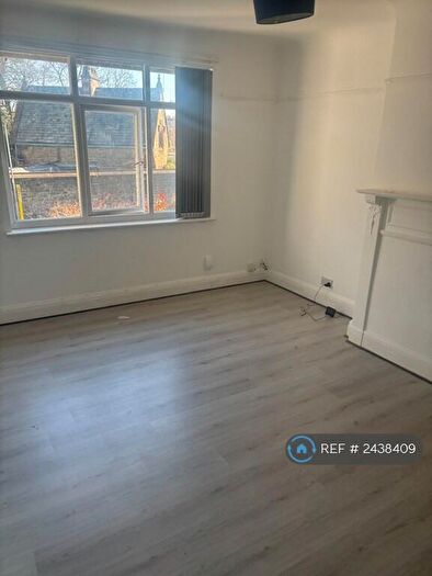 2 Bedroom Flat To Rent In Liverpool, Liverpool, L12