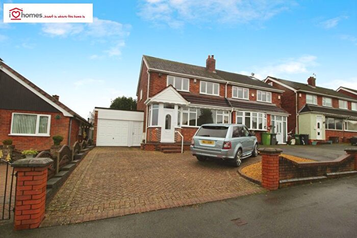 3 Bedroom Semi Detached House To Rent In Bridle Lane, Streetly, Sutton Coldfield, B74