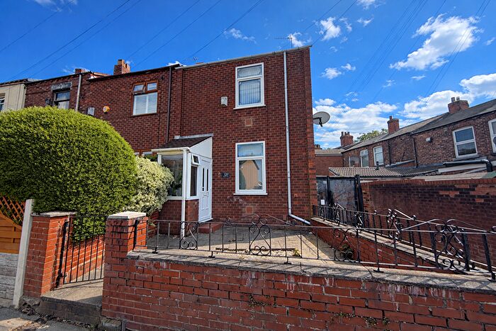 2 Bedroom End Of Terrace House To Rent In Crossley Road, St. Helens, WA10