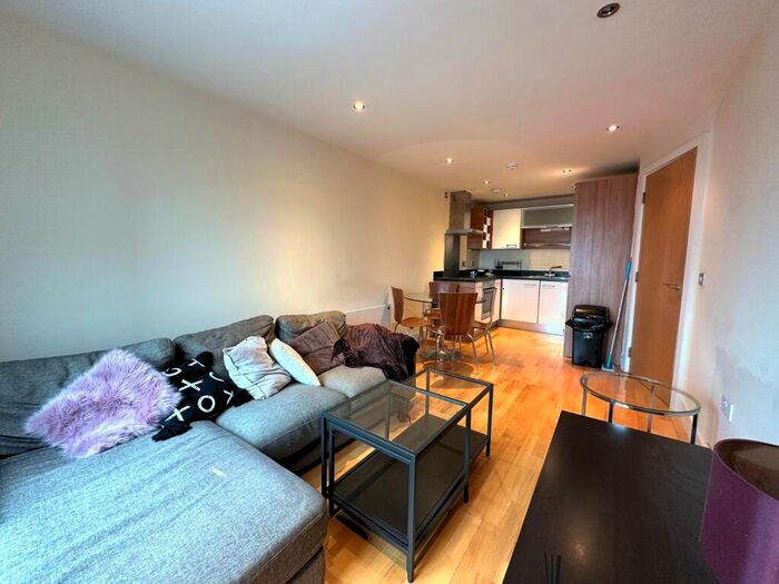 1 Bedroom Flat To Rent In La Salle, Chadwick Street, Hunslet, Leeds, LS10