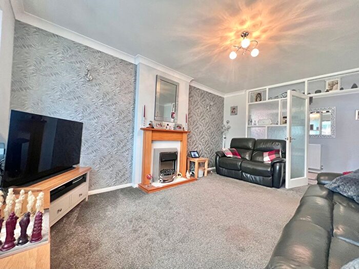 2 Bedroom Detached Bungalow For Sale In Penhurst Drive, Bexhill-On-Sea, TN40