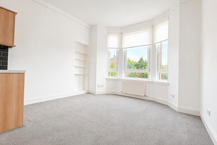 2 Bedroom Flat To Rent In Hathaway Lane, Maryhill, G20