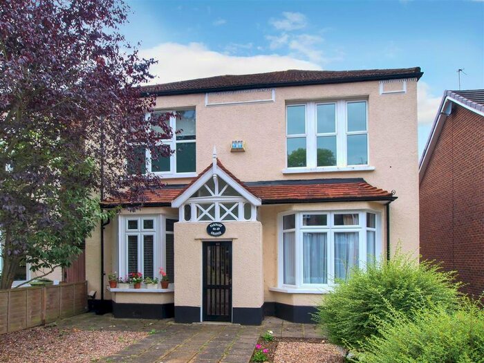 1 Bedroom Flat To Rent In Farnaby Road, Shortlands, Bromley, BR1