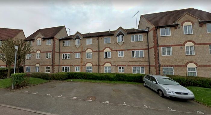1 Bedroom Flat To Rent In Greenwich Court, Waltham Cross, EN8