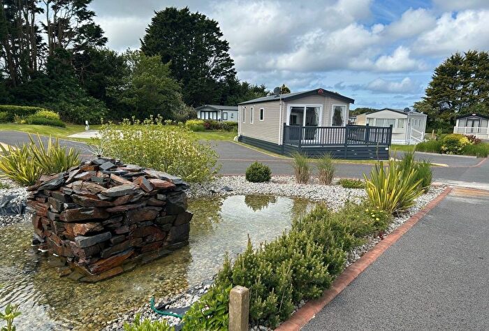 2 Bedroom Park Home For Sale In Halt Road, Goonhavern, Truro, TR4