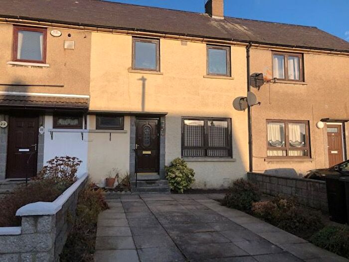 2 Bedroom Terraced House To Rent In Windford Road, City Centre, Aberdeen, AB16