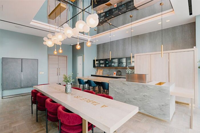 1 Bedroom Flat To Rent In Rochdale Road, Manchester, M4