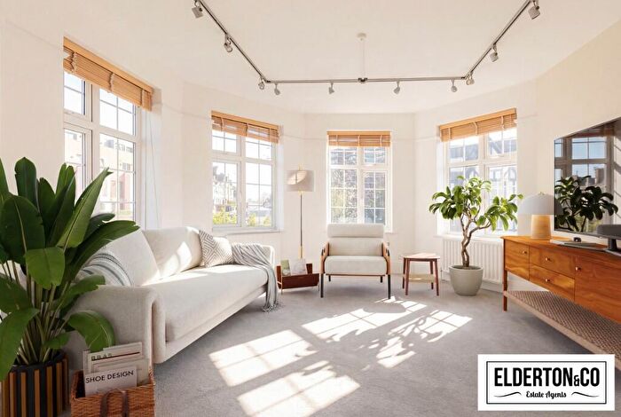 3 Bedroom Apartment For Sale In Moreland Court, Finchley Road, London, NW2