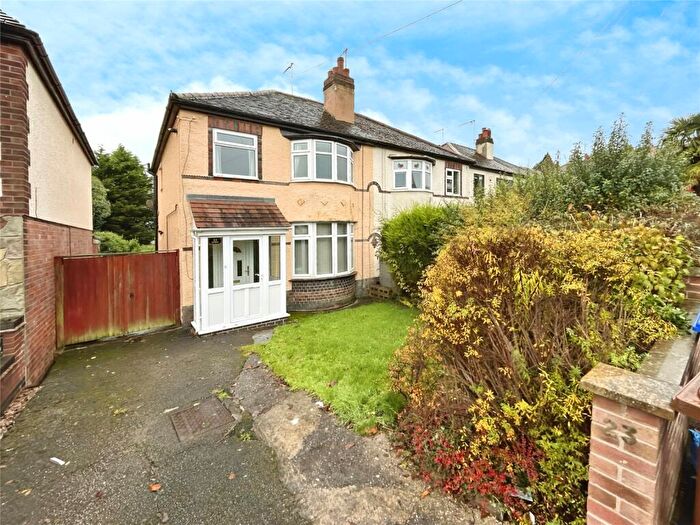 3 Bedroom Semi-Detached House To Rent In Foston Avenue, Burton-on-Trent, Staffordshire, DE13