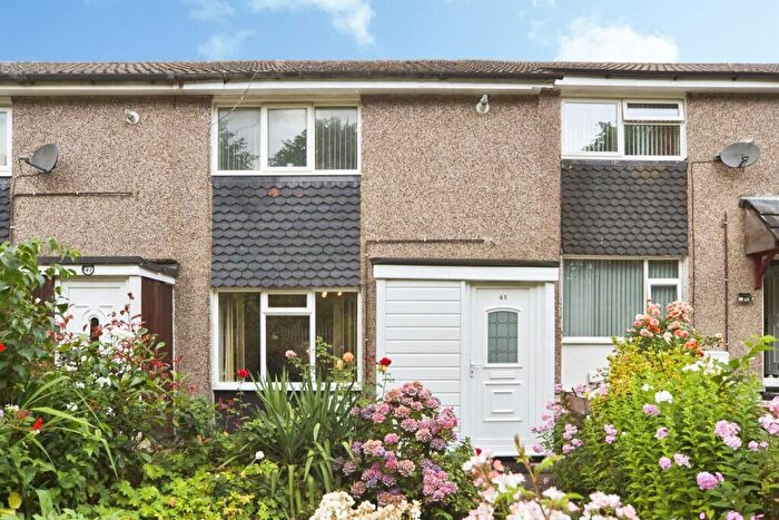 2 Bedroom Terraced House For Sale In Brignall Garth, Leeds, LS9