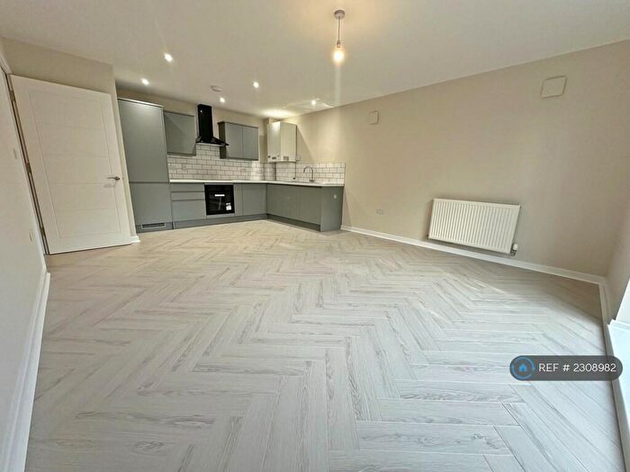 1 Bedroom Flat To Rent In Maidstone, Maidstone, ME15