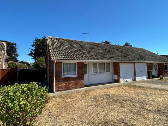 3 Bedroom Semi-Detached Bungalow To Rent In Ash Grove, Lydd, Romney Marsh, TN29