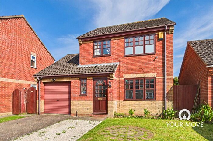 3 Bedroom Detached House For Sale In Chaukers Crescent, Lowestoft, Suffolk, NR33