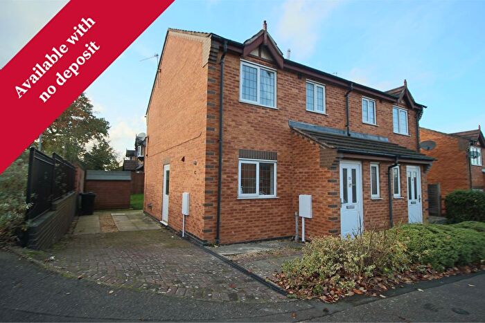 3 Bedroom Semi-Detached House To Rent In Seacroft Close, Grantham, NG31