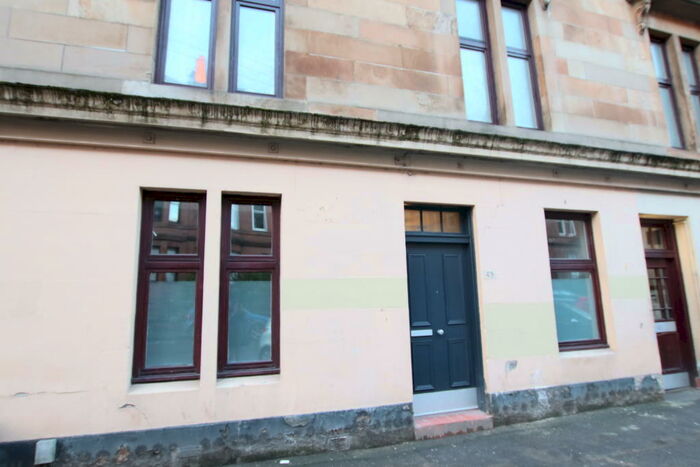 2 Bedroom Flat To Rent In White Street, Partick, G11