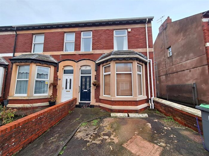 4 Bedroom End Of Terrace House To Rent In Ashburton Road, Blackpool, FY1