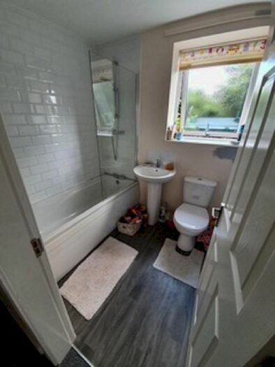 3 Bedroom Property To Rent In Bank Street, Rookery, Stoke-On-Trent ST7
