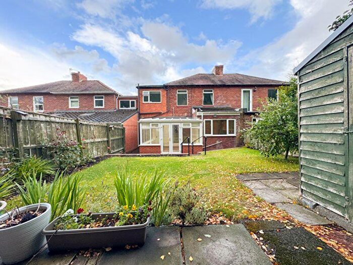 3 Bedroom Semi-Detached House For Sale In Mundle Avenue, Winlaton Mill, NE21