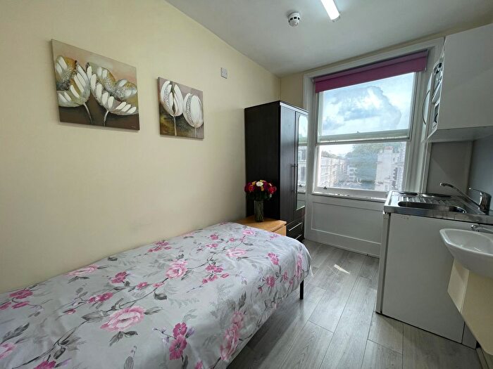Studio To Rent In Cromwell Road, London, SW7
