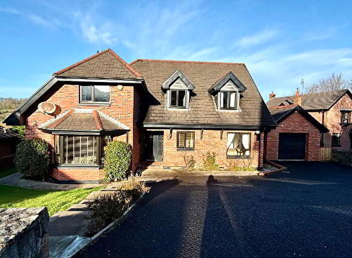 5 Bedroom Detached House With Garages For Sale In Stoneywood, Derry, BT47