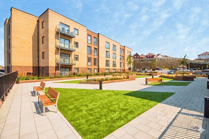 2 Bedroom Flat To Rent In Stirling Drive, Luton, Bedfordshire, LU2