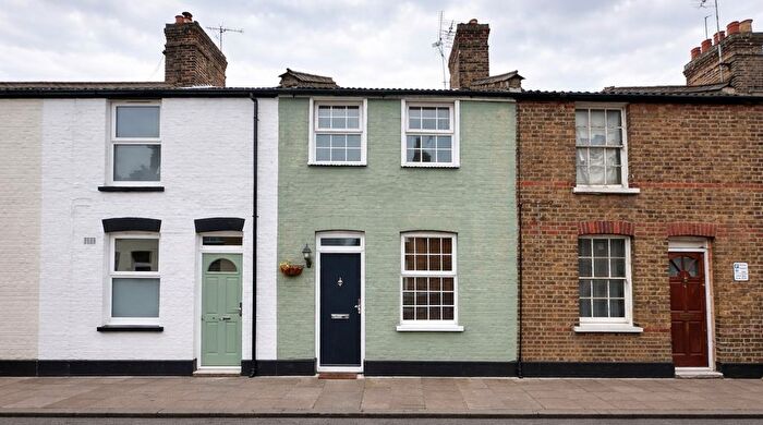 2 Bedroom Terraced House For Sale In Belle Vue, Chelmsford, CM2