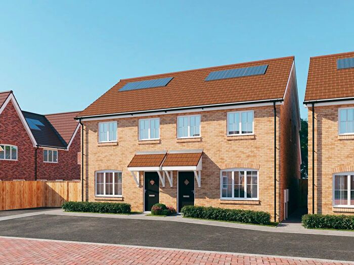 3 Bedroom Semi-Detached House For Sale In Meadow Road, Wixams, MK45