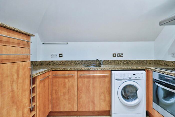 2 Bedroom Apartment To Rent In Alumhurst Road, Westbourne, BH4