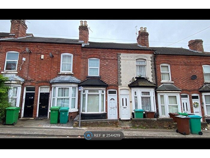 3 Bedroom Terraced House To Rent In Gawthorne Street, Nottingham, NG7