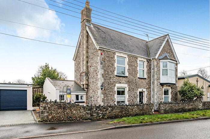 4 Bedroom Detached House For Sale In Colyford Road, Seaton, EX12