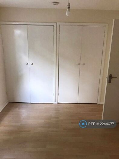 1 Bedroom Flat To Rent In Maresfield, Croydon, CR0