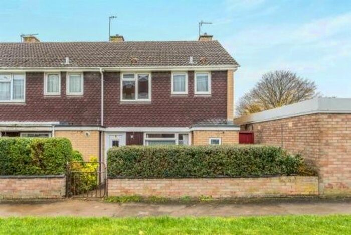 3 Bedroom Detached House To Rent In Starwort Path, Oxford OX4