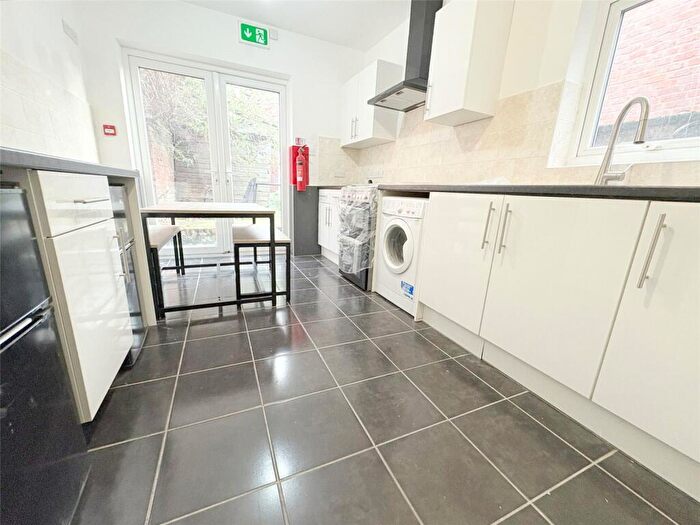 1 Bedroom Terraced House To Rent In West Lorne Street, Chester, CH1