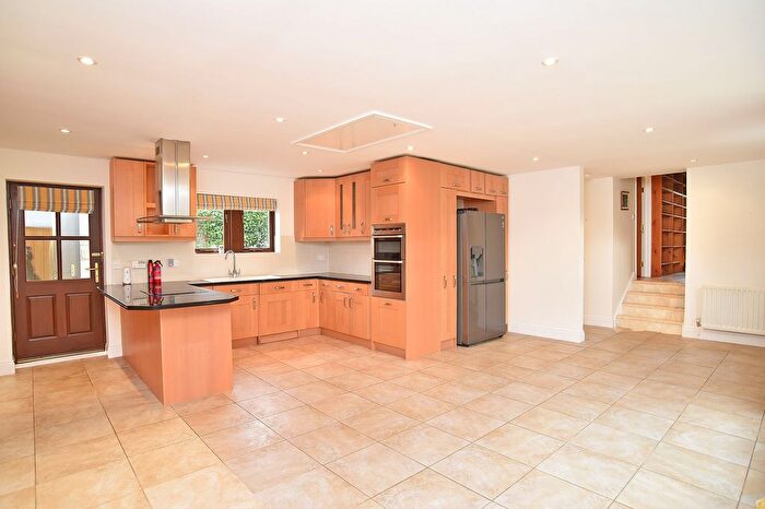 4 Bedroom Detached Bungalow For Sale In Summerbridge, Harrogate, HG3